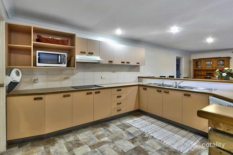 Property photo of 11 Sharon Court Albany Creek QLD 4035