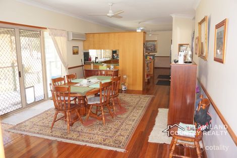 Property photo of 1 Lawrence Court Regency Downs QLD 4341