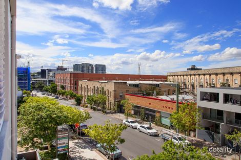 Property photo of 31/48 Chermside Street Teneriffe QLD 4005