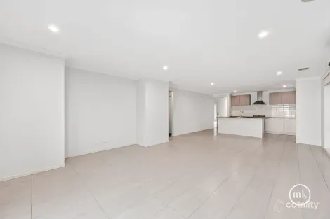 Property photo of 13 Saltia Drive Doreen VIC 3754