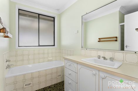 Property photo of 19 Kanimbla Street Ruse NSW 2560