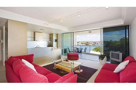 8/40-42 Riverview Pde, Surfers Paradise, QLD 4217