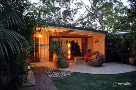 Property photo of 28 Fairholme Street Kenmore QLD 4069