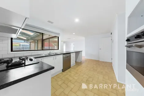 Property photo of 227 Sunshine Avenue St Albans VIC 3021