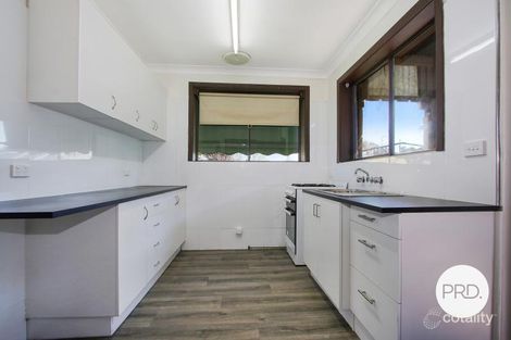 Property photo of 2/475 Ainslie Avenue Lavington NSW 2641