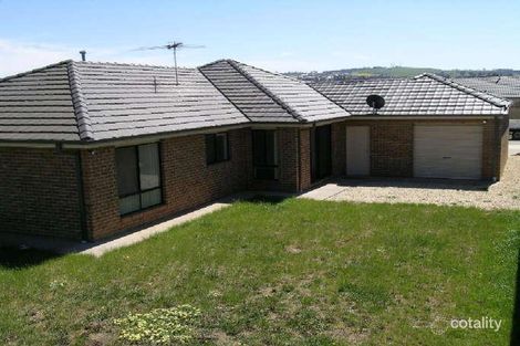 Property photo of 2 Alexander Avenue Wallan VIC 3756