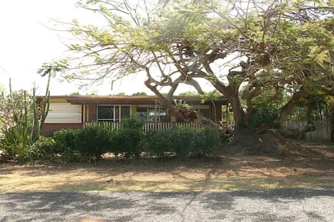 122 The Esplanade, Grasstree Beach, QLD 4740