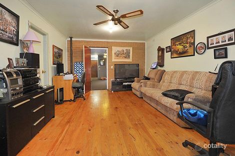 Property photo of 85 Marigold Street Wendouree VIC 3355