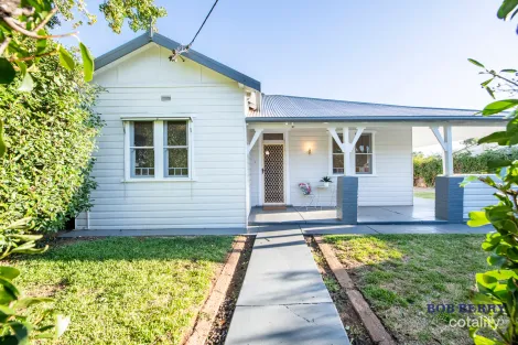 Property photo of 4 Tamworth Street Dubbo NSW 2830