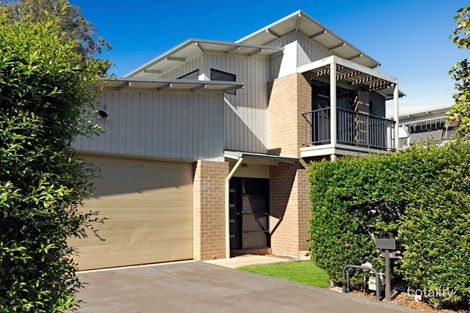 Property photo of 1 Kestrel Circuit Shortland NSW 2307