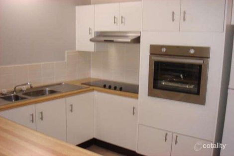 Property photo of 11/22 Second Avenue Broadbeach QLD 4218