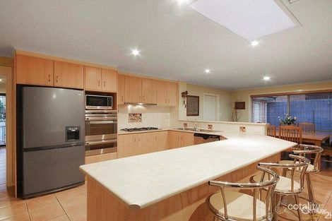 Property photo of 12 Osmington Circle Narre Warren South VIC 3805