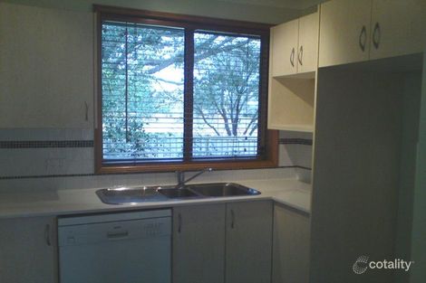 Property photo of 11 Sampson Crescent Bomaderry NSW 2541