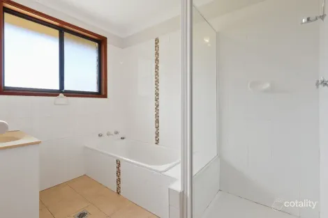 Property photo of 2/12 Cameron Place Figtree NSW 2525