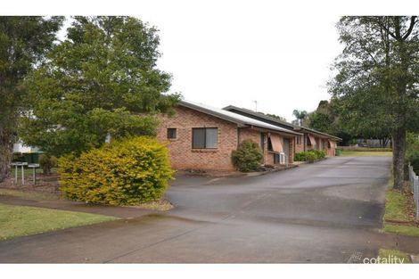 4 Eton St E, East Toowoomba, QLD 4350