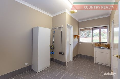 Property photo of 102 Benrua Road Clackline WA 6564