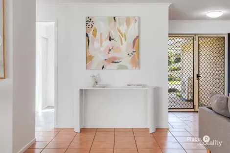 Property photo of 8 Nancy Court Deception Bay QLD 4508