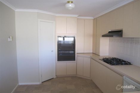 Property photo of 16 Fullbrook Drive Sunbury VIC 3429