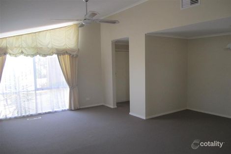 Property photo of 16 Fullbrook Drive Sunbury VIC 3429