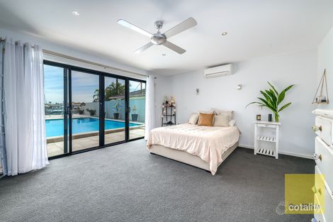 Property photo of 30 Lindsay Parade Paradise Point QLD 4216