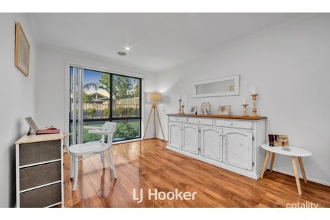 Property photo of 4 Suffolk Court Cranbourne North VIC 3977
