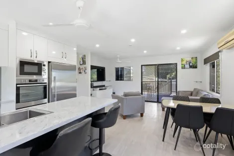4 Keeleys Rd, Slade Point, QLD 4740
