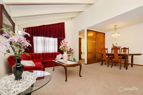 Property photo of 18 Melia Court Mill Park VIC 3082