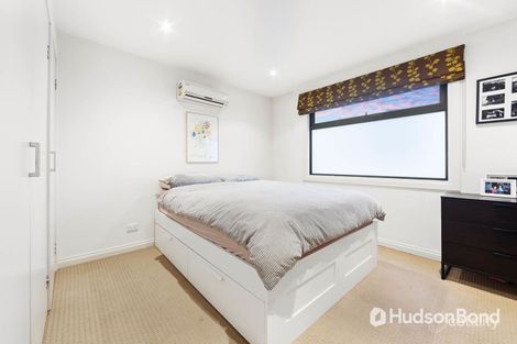 Property photo of 2/39 Manningham Road Bulleen VIC 3105