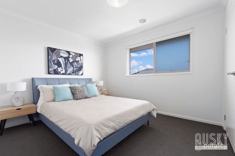 Property photo of 37 Rhode Island Close Point Cook VIC 3030