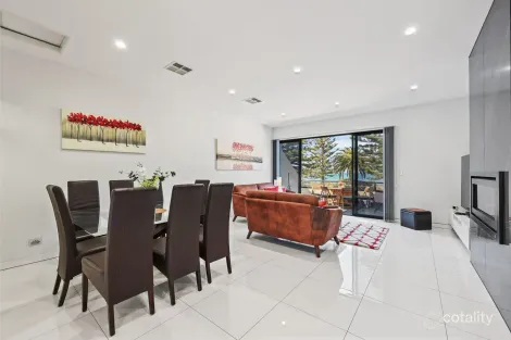 Property photo of 4A Esplanade Victor Harbor SA 5211