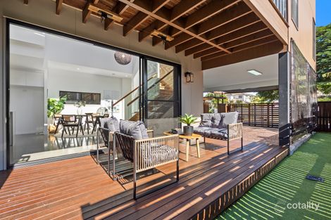 15 Little Shore St, Cleveland, QLD 4163