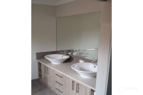 Property photo of 5 Exon Street Melton South VIC 3338