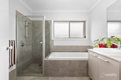 Property photo of 15 Rainbird Drive Stream Hill NSW 2526