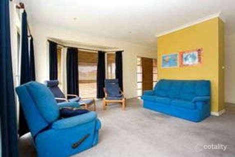 Property photo of 30 Larbert Road Mooroolbark VIC 3138