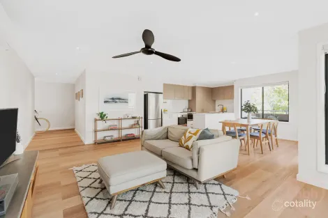 14/2 Archibald St, Lyneham, ACT 2602