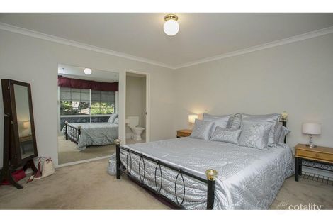 Property photo of 10 Retreat Mews Canning Vale WA 6155