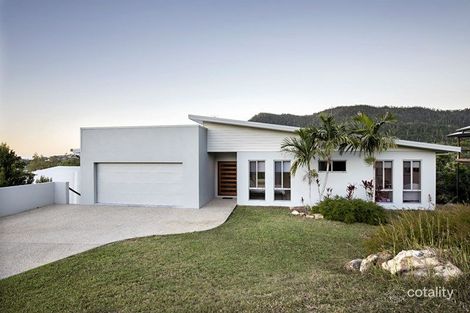 Property photo of 9 Scarlet Gum Crescent Cannonvale QLD 4802
