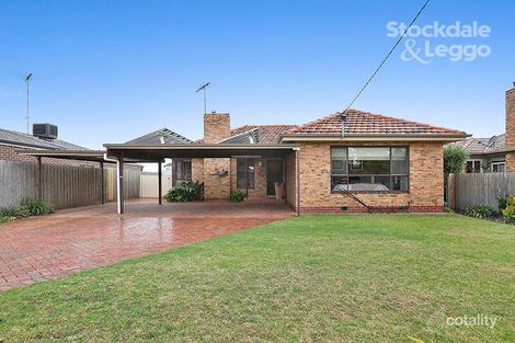 27 Tanner St, Breakwater, VIC 3219