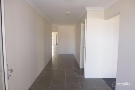 Property photo of 17 Mercury Pass Australind WA 6233