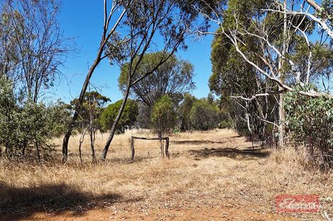 10 Corrie St, Cuballing, WA 6311