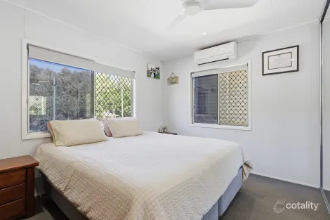 Property photo of 4 Keeleys Road Slade Point QLD 4740