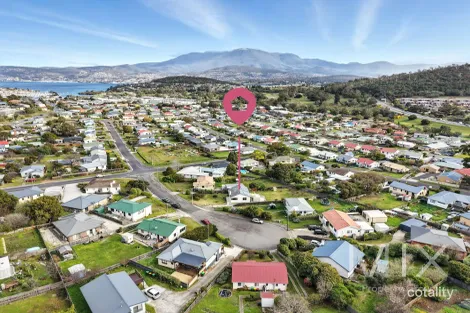 Property photo of 24 Heemskirk Street Warrane TAS 7018
