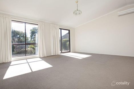 Property photo of 3 Kemp Close Phillip ACT 2606