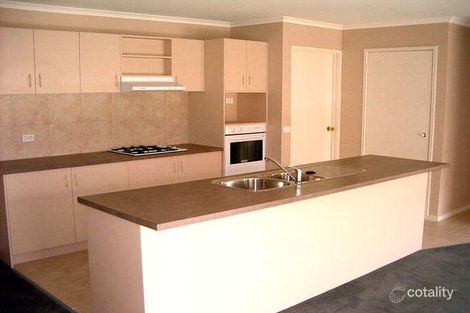 Property photo of 14 Thomas Carr Drive Tarneit VIC 3029