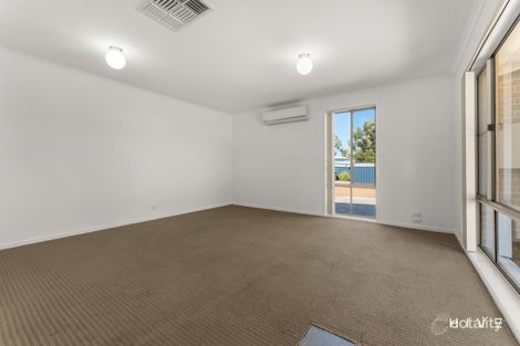 Property photo of 4 Tuckett Place Calwell ACT 2905