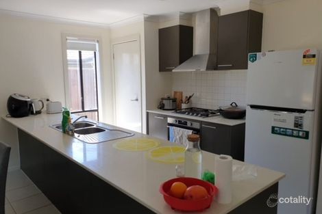 Property photo of 90 Kinglake Drive Manor Lakes VIC 3024