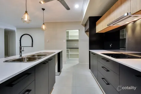 16 Woollybutt St, Zuccoli, NT 0832