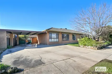 Property photo of 19 Robert Crescent West Wodonga VIC 3690