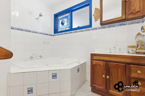 Property photo of 5 Nar Nar Goon-Longwarry Road Tynong VIC 3813