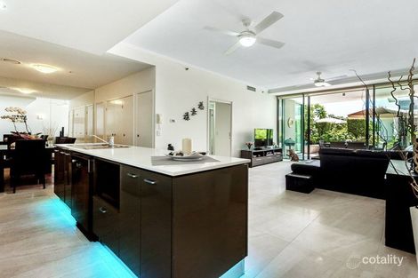 Property photo of 2010/33 T E Peters Drive Broadbeach Waters QLD 4218